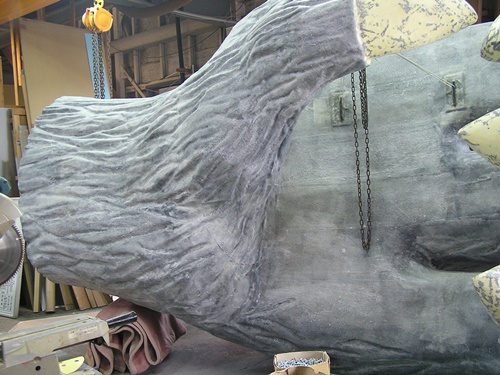 ＦＲＰ造形　ナナちゃんとゴジラ　製作施工　